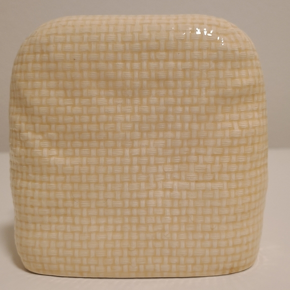 Beefsteak and tomato napkin holded - Picture 3 of 4